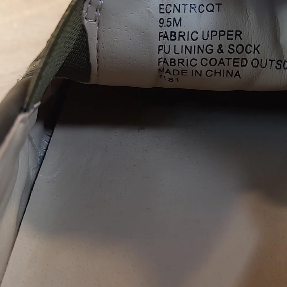 Steve Madden ECNTRCQT Womens Olive Slip On Sneakers - Picture 10 of 10